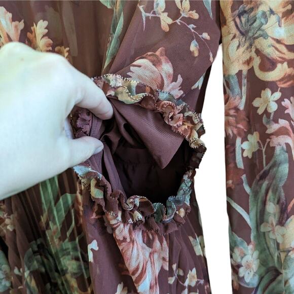 Keepsake The Label Unravel Midi Dress in Chocolate Lily Floral, Size 8 - Picture 9 of 13